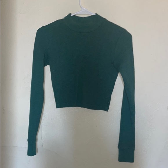 ARITZIA TNA RETIRED Green Long Sleeve WAFFLE KNIT Crop Top S THERMAL MOCK NECK - Picture 2 of 4